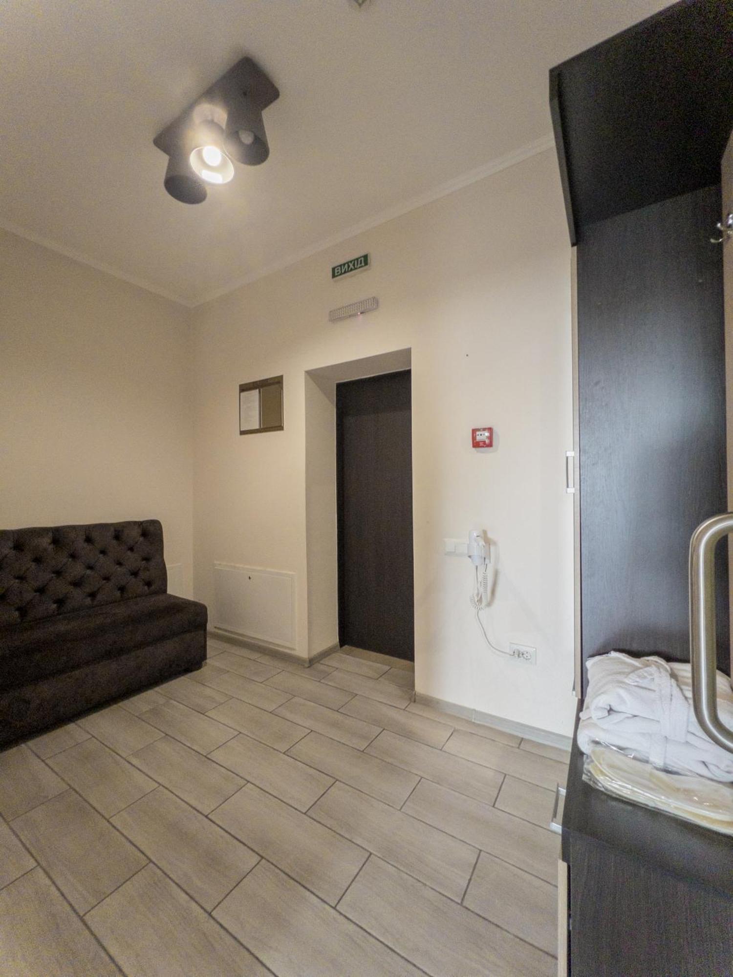 Орк "Блісс" Hotel Rivne Eksteriør billede